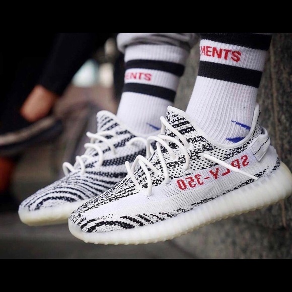 yeezy zebra size 6